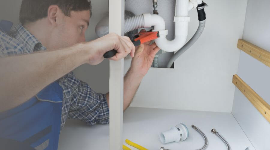 Expert burst pipe repair services in Sebring, FL